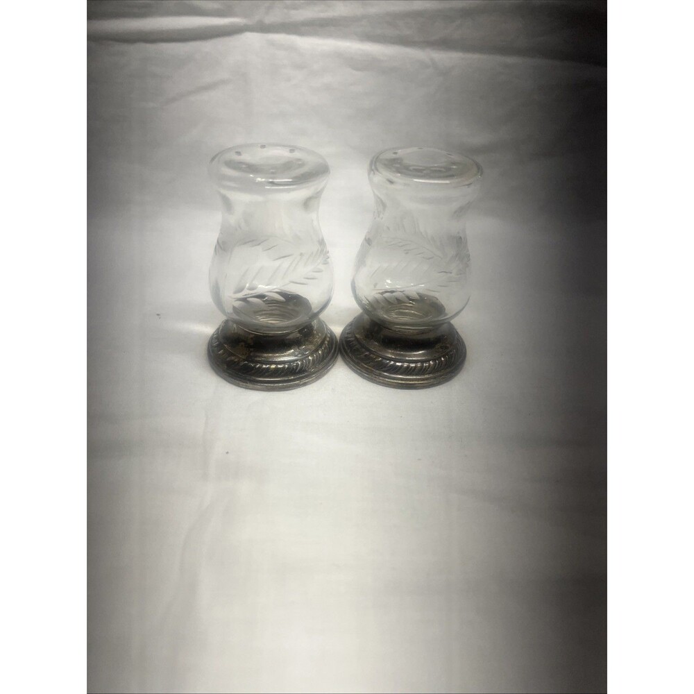 Quaker Sterling Silver Salt and Pepper Shakers Weighted